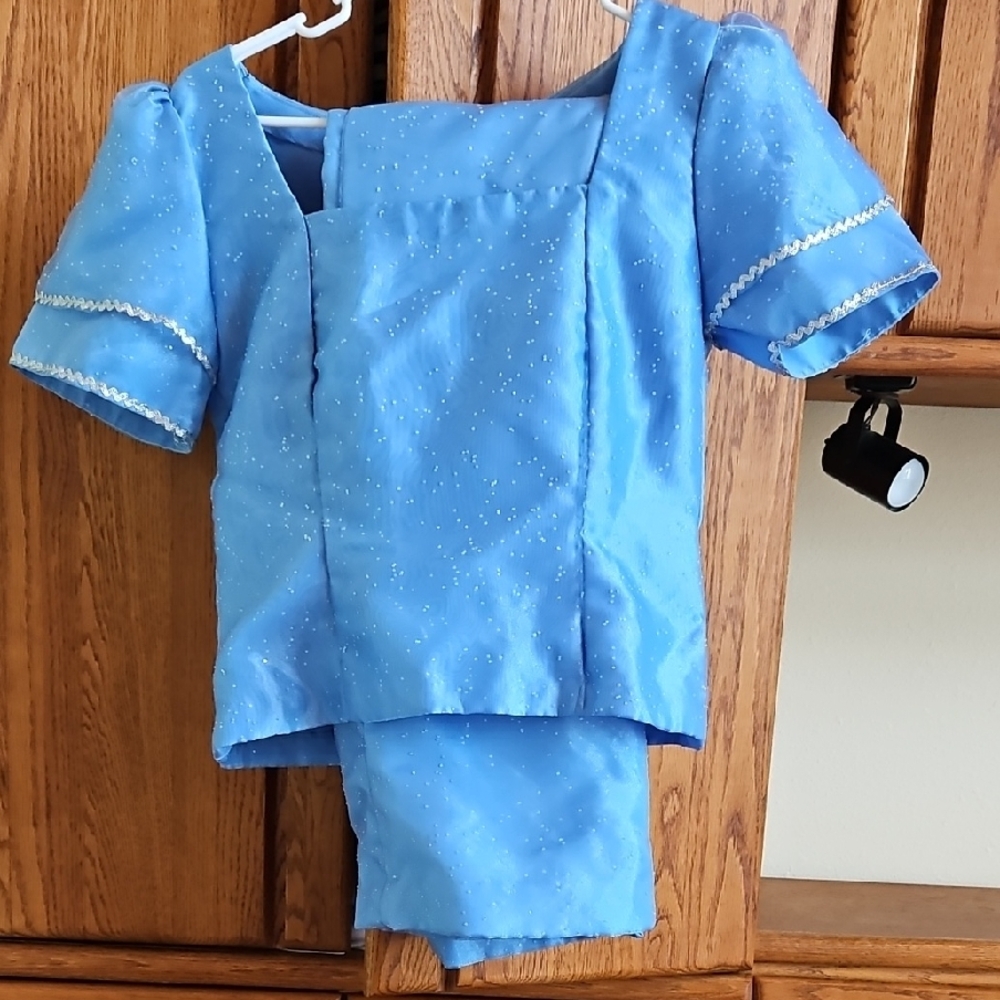 Sparkling Blue Two-Piece Set